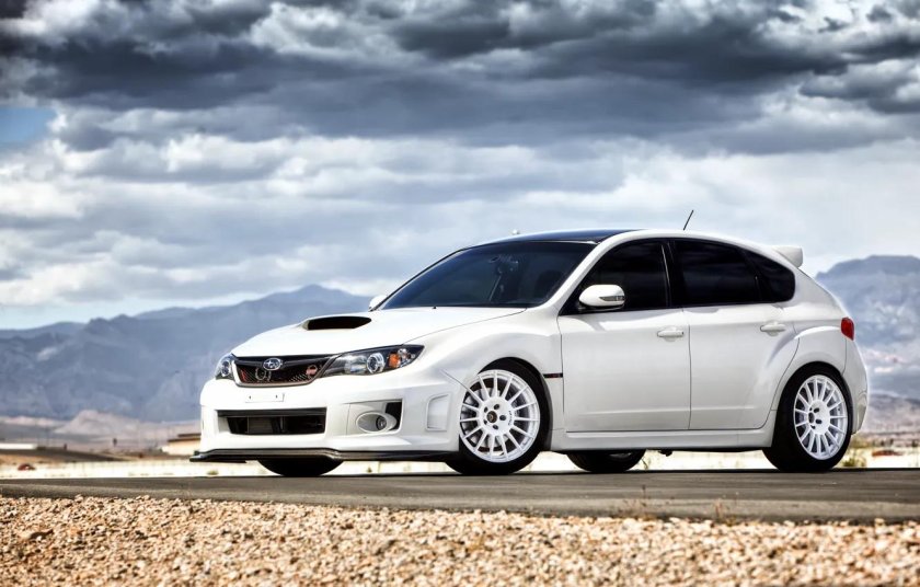 Субару Импреза WRX STI