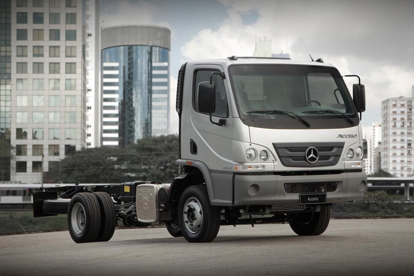 Мерседес Бенц 815