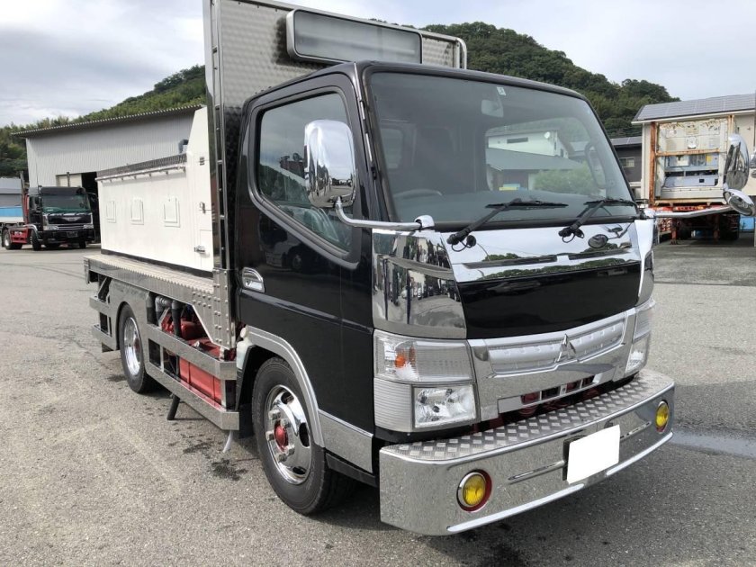 Митсубиси Фусо Кантер