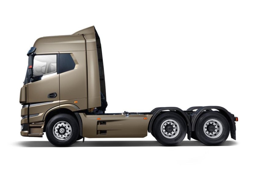 Грузовик евро 6 сбоку