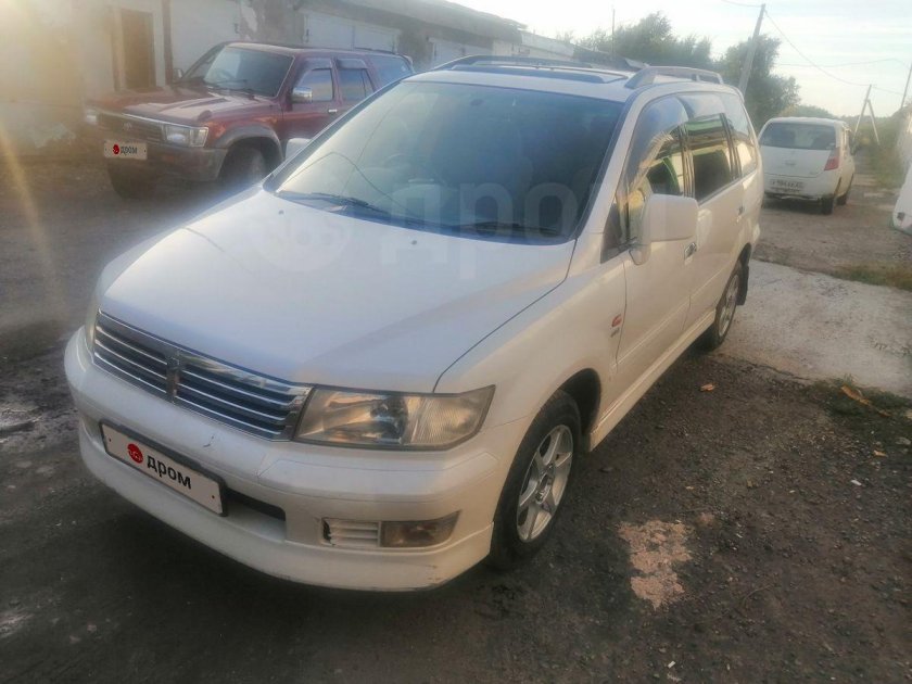 Шариот Грандис 1999