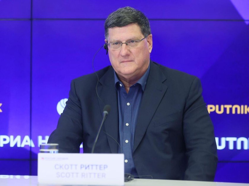 Бывший американский разведчик