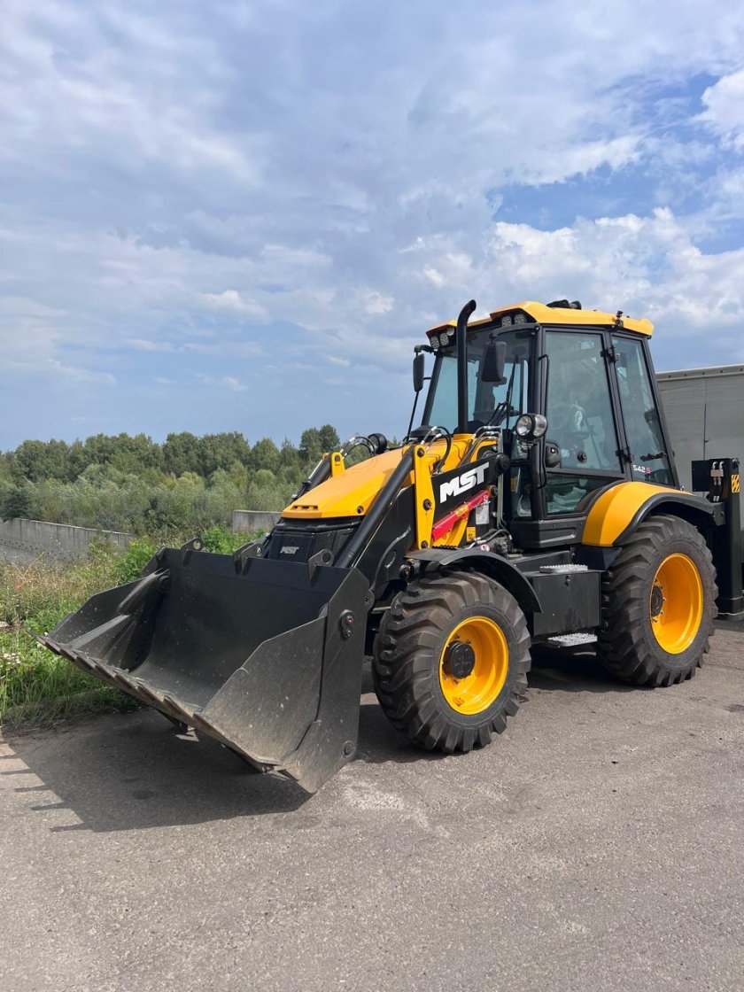 Экскаватор погрузчик cukurova 888