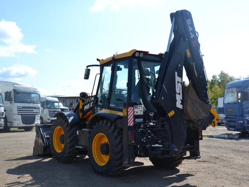 MST m544s экскаватор-погрузчик