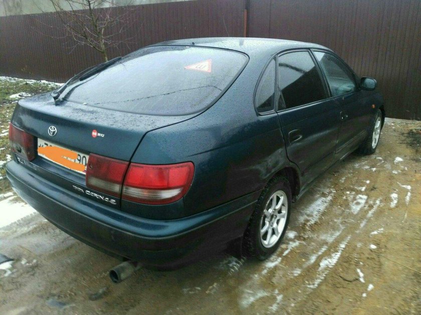 Toyota Carina e 1992