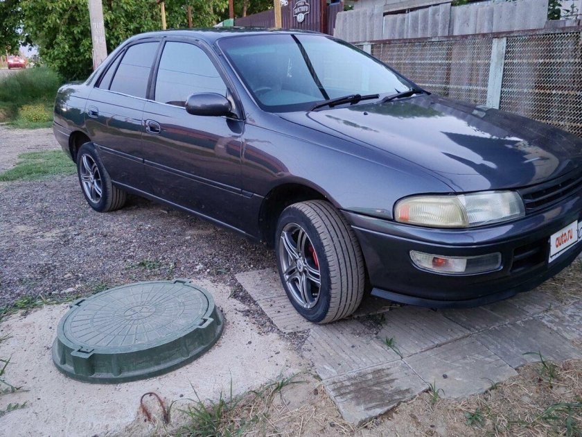 Toyota carina 1992