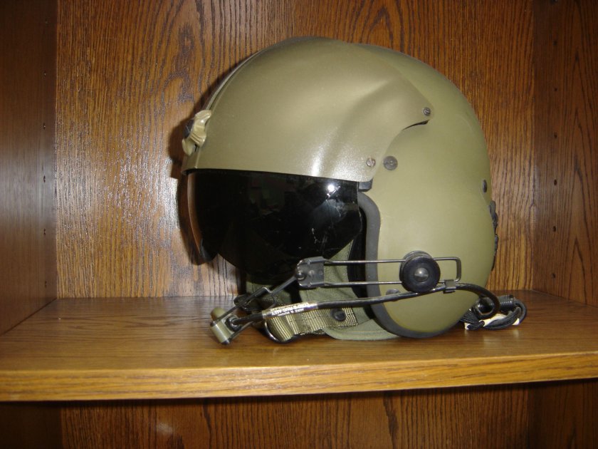 Мотоциклетный шлем пилот 4