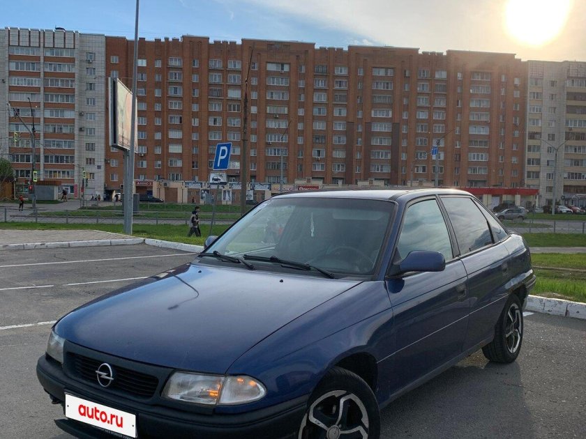 Opel astra f седан 1995