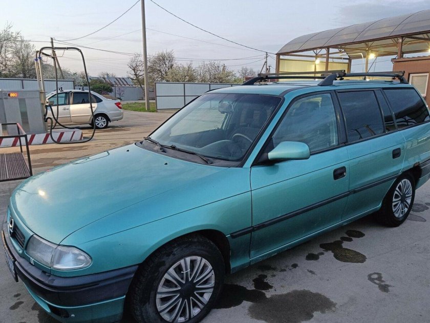Opel astra f универсал