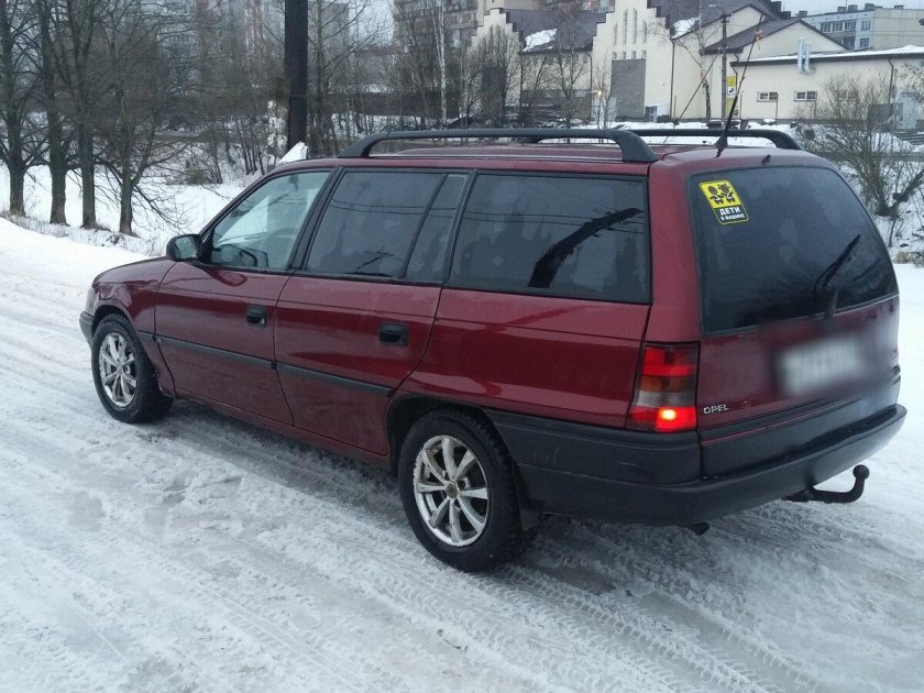 Опель Астра ф универсал 1996
