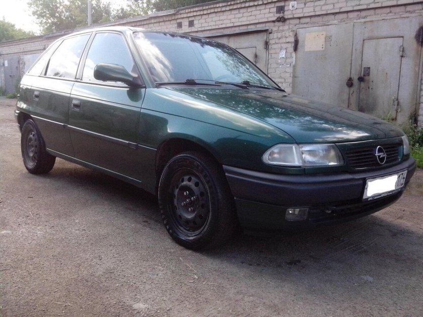 Opel Astra f хэтчбек 1996