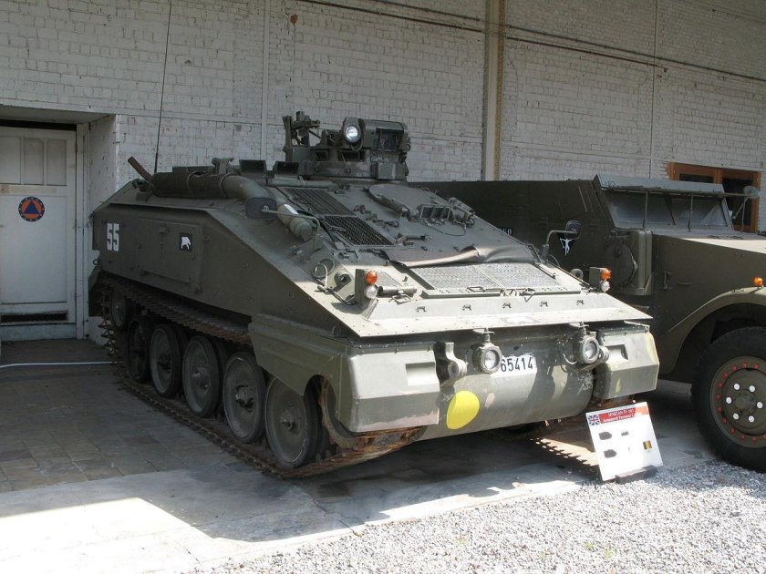 БТР fv103 Spartan