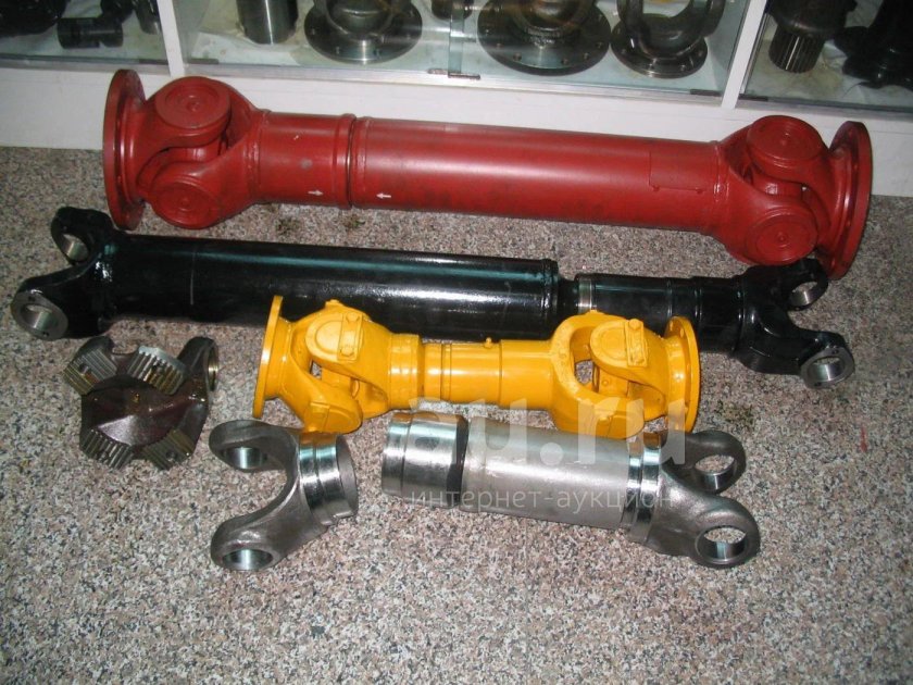 Комплектующие для ремонта грузовых карданов