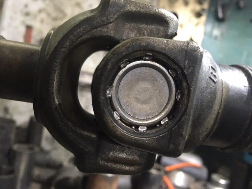 Крестовина карданного вала ремкомплект