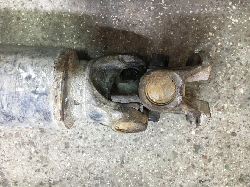 Кардан Рено Дастер 2.0 4х4