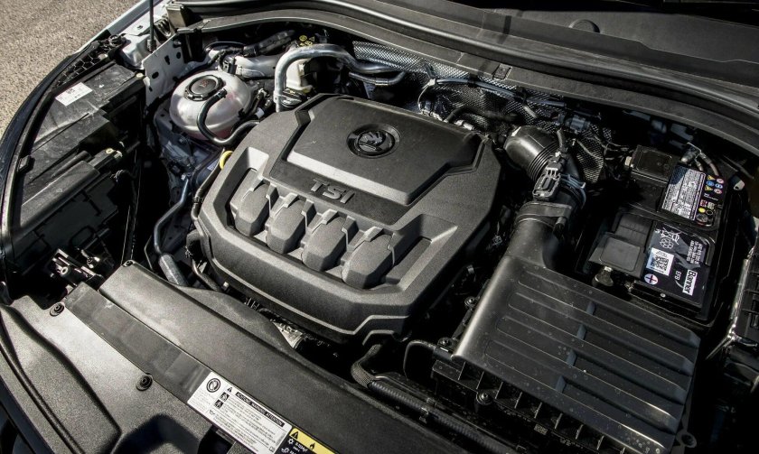 Моторный отсек Шкода Кодиак