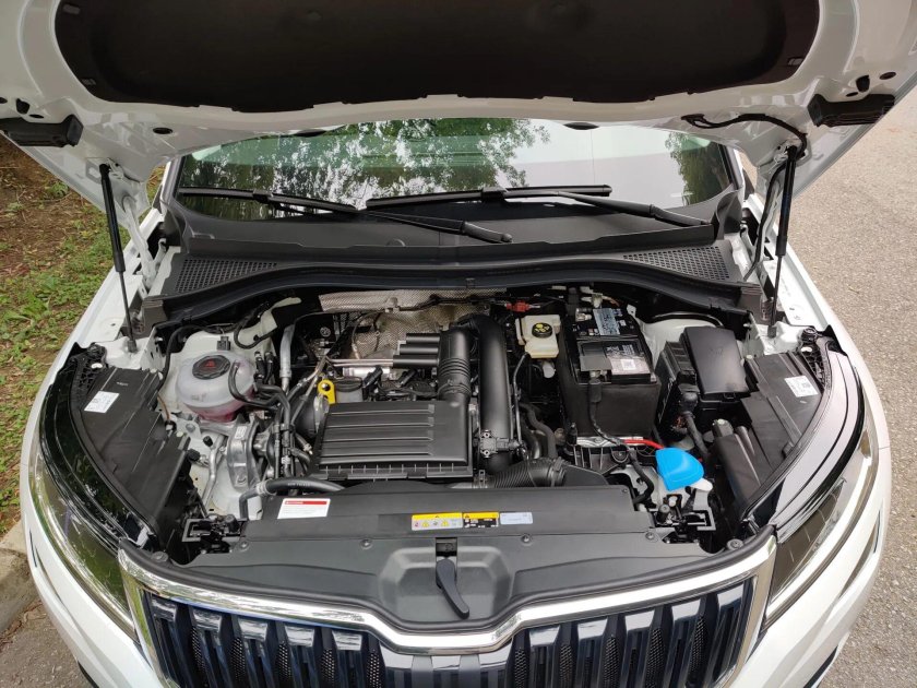 Шкода Кодиак подкапотное пространство