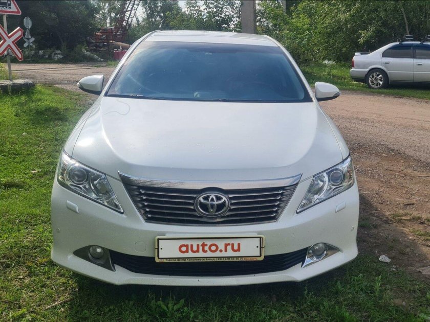 Тойота камри 2012 г