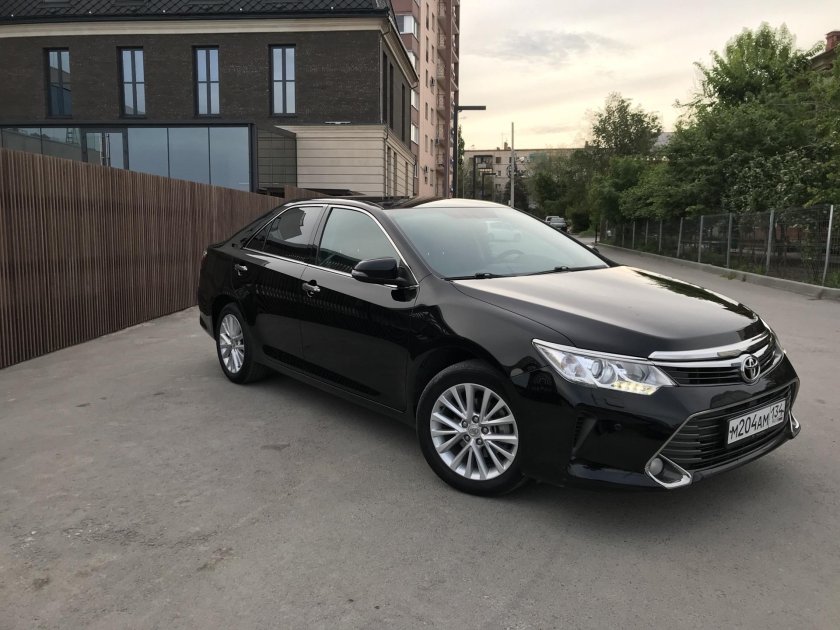 Toyota camry 3.5 2017