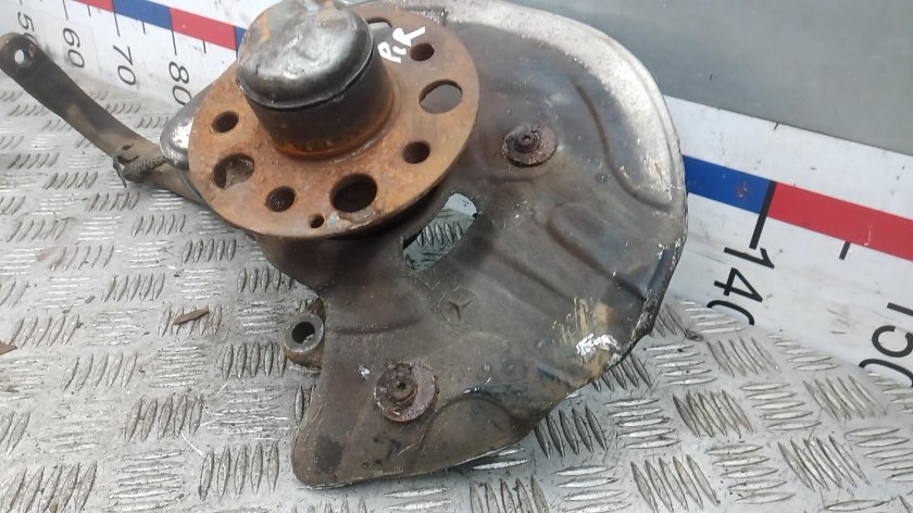 Ступица передняя правая