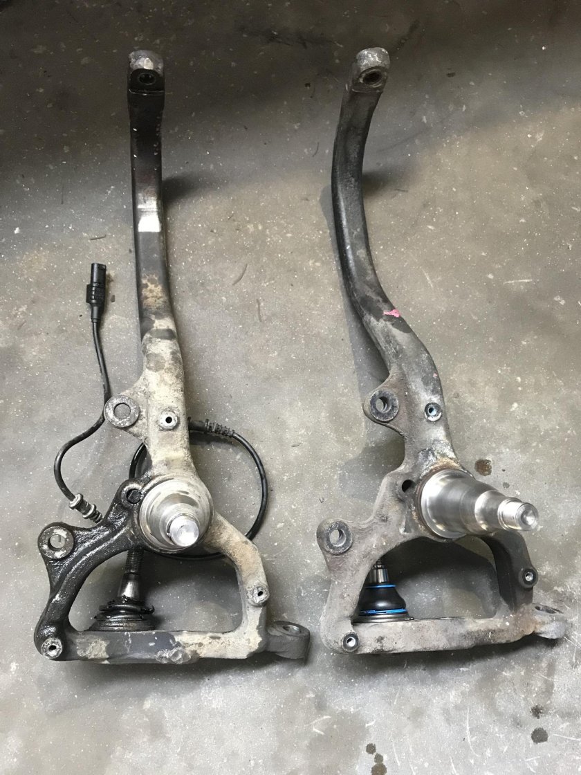 Поворотный кулак на Мерседес w211