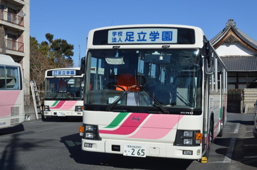 Автобус транспорт