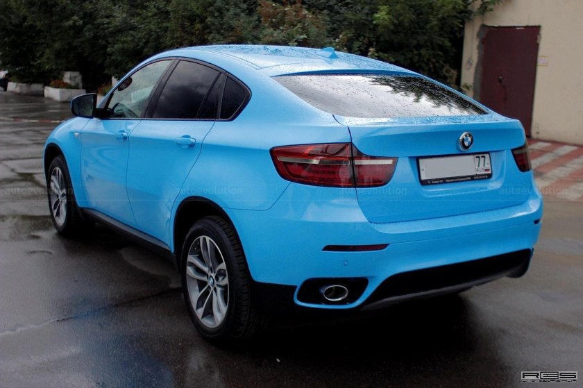 BMW x6 Blue