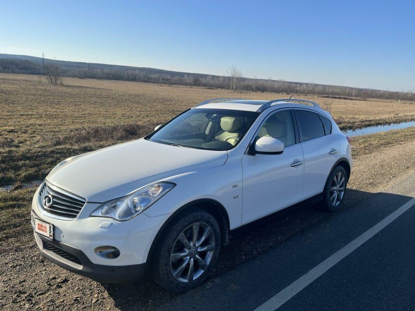 Infiniti ex25 2011