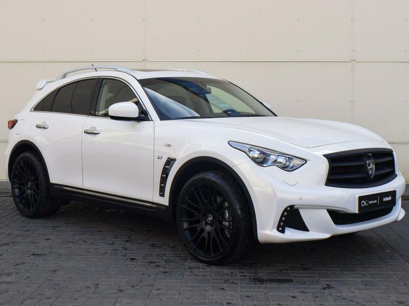 Инфинити qx70 белый