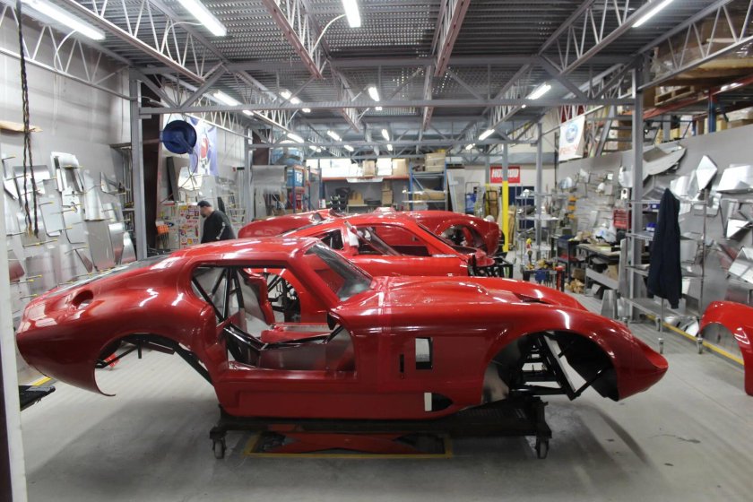 Комплект для сборки автомобиля