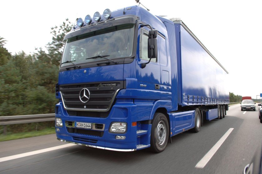 Мерседес Бенц Актрос