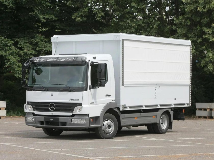 Mercedes-Benz Atego 818