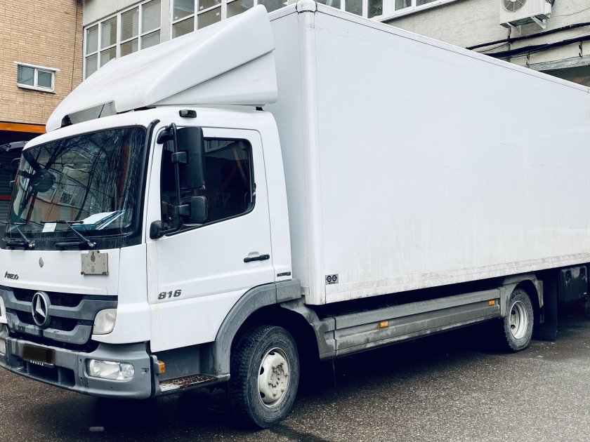 Грузовик мерседес 5 тонн