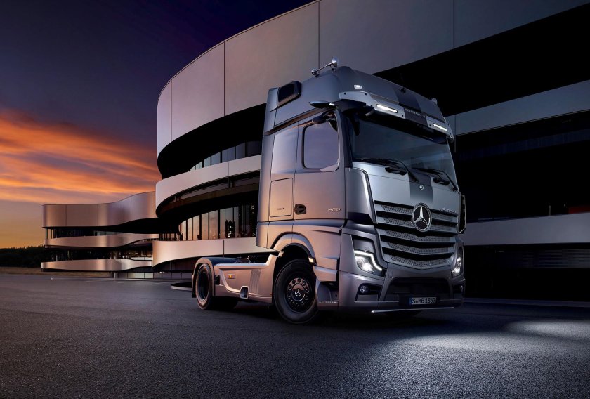 Mercedes benz actros l