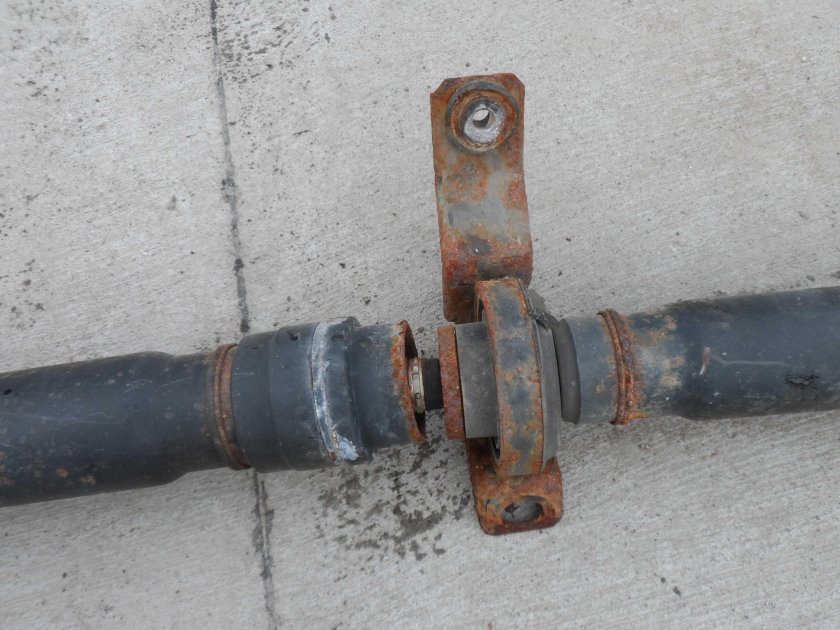 Вал карданный задний