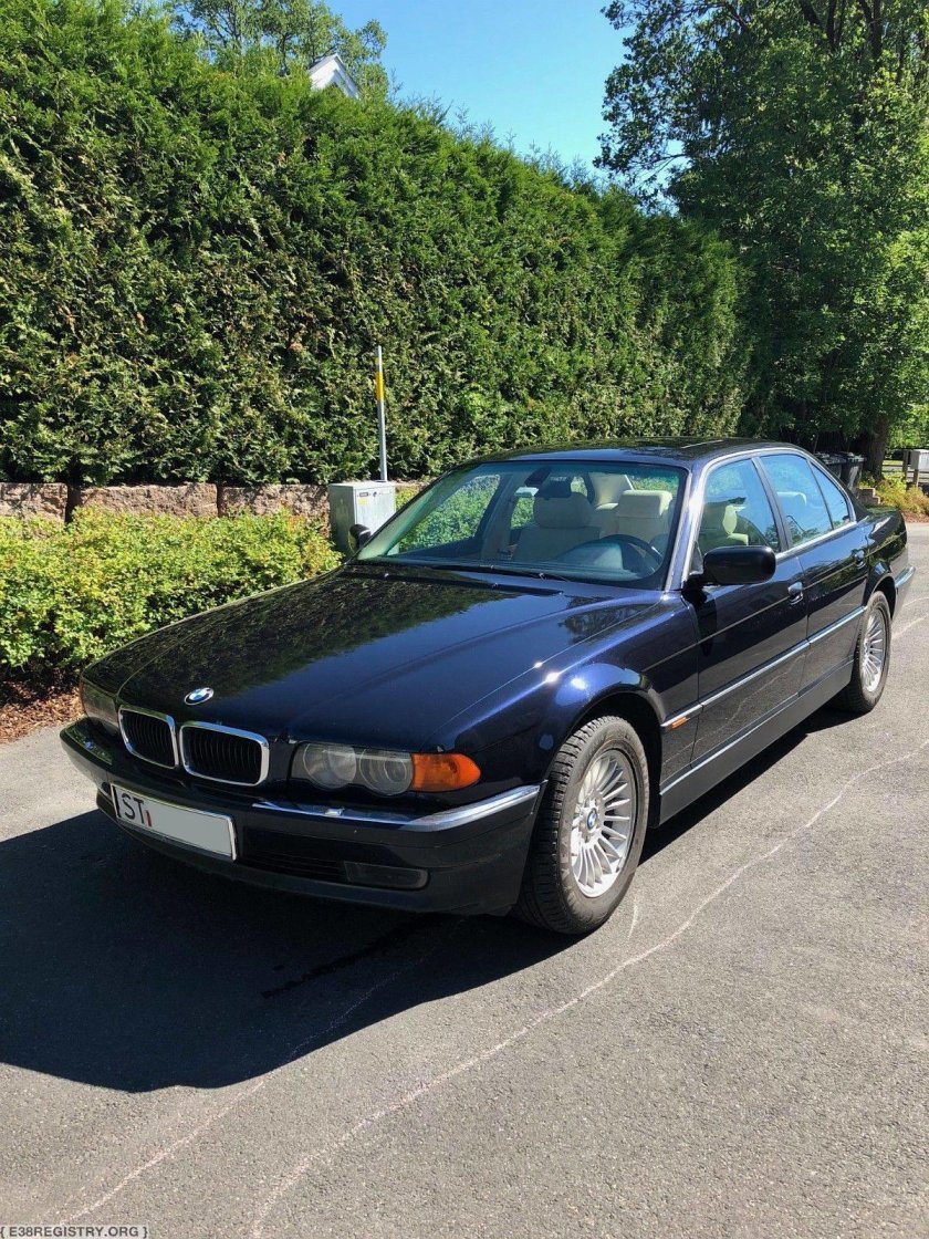 BMW 735i e38
