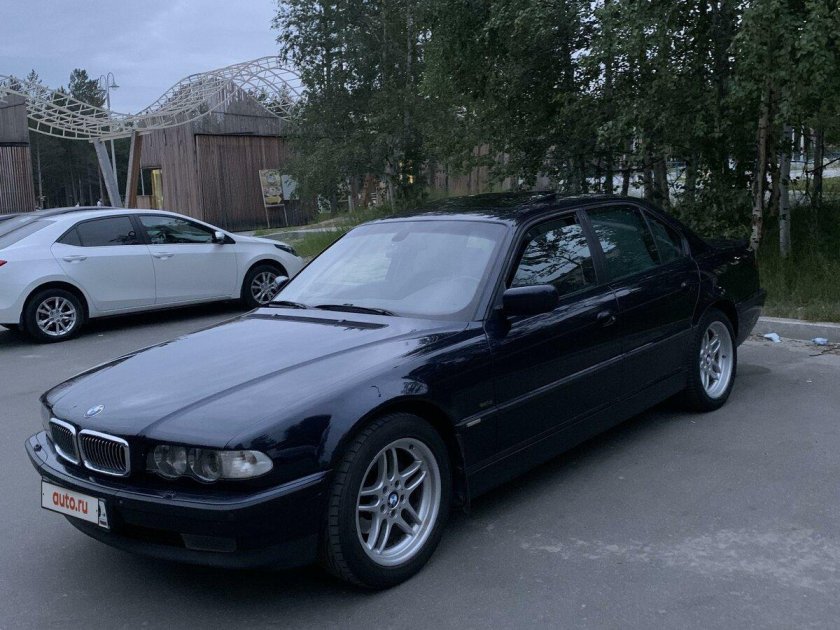 Бмв 7 серии 1999
