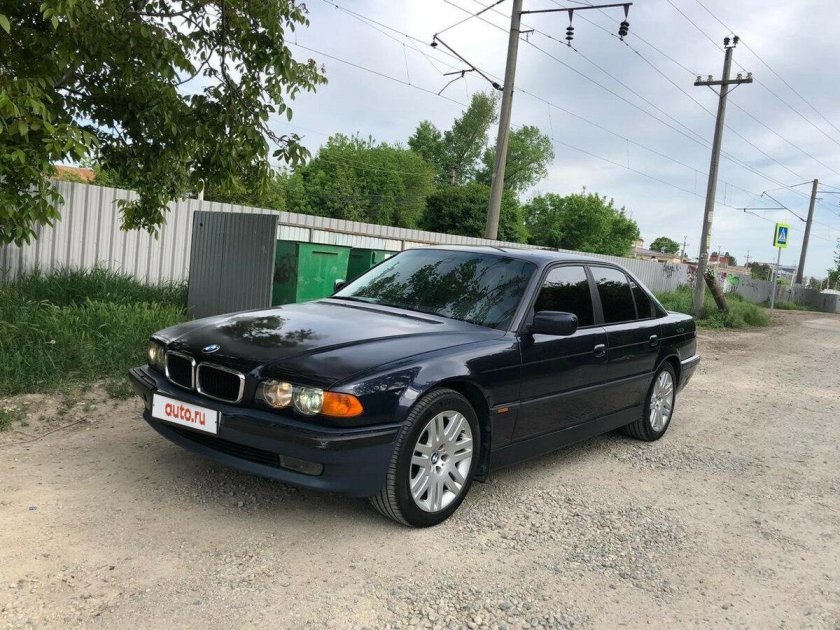 БМВ 735 1999