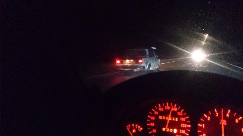 BMW спидометр 100 км/ч