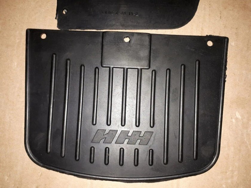 Задние брызговики ИЖ 2126