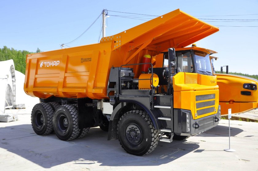 Карьерный самосвал тонар-45251