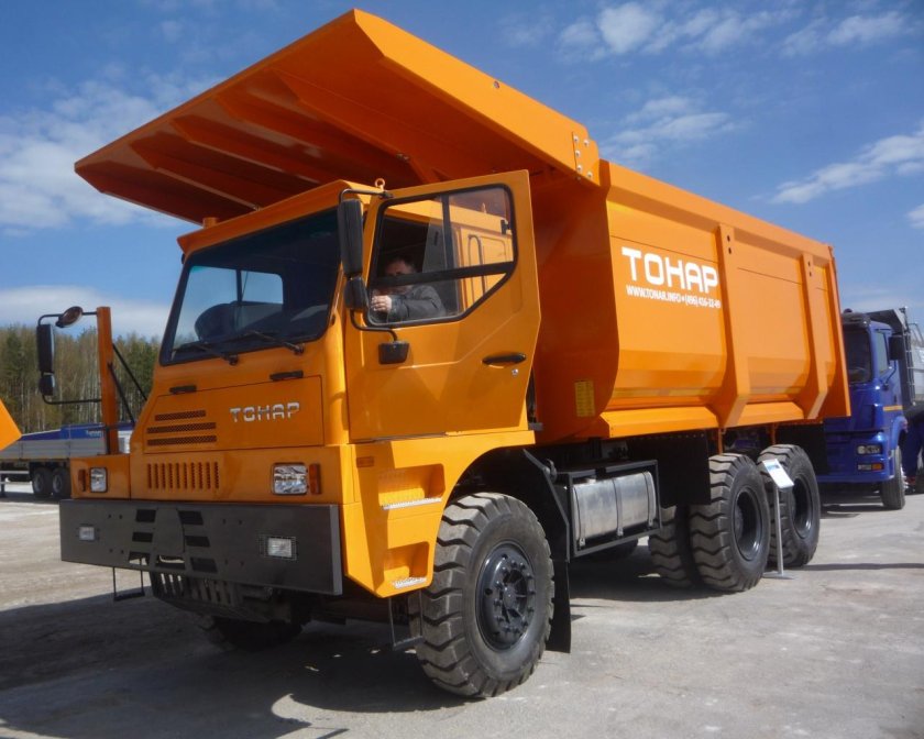 Карьерный самосвал Тонар-45251