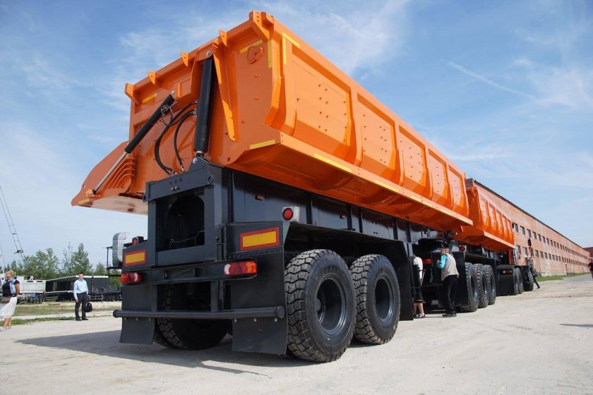 Самосвальный автопоезд Тонар-7502