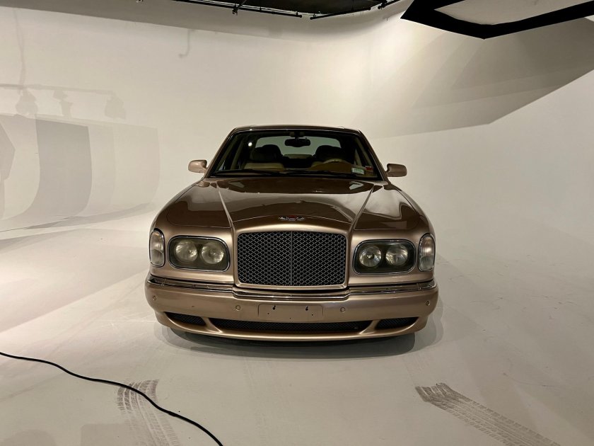 Бентли Арнаж 2000