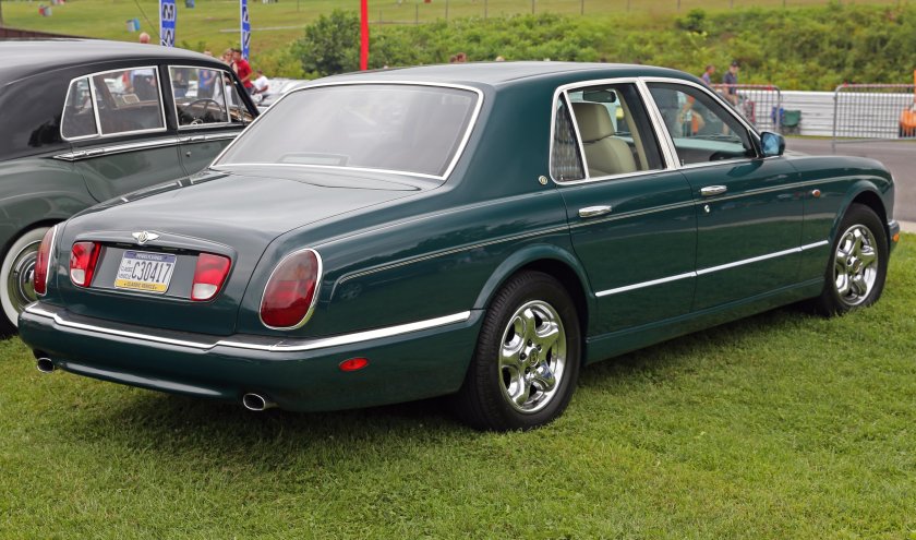 Бентли Арнаж 2000