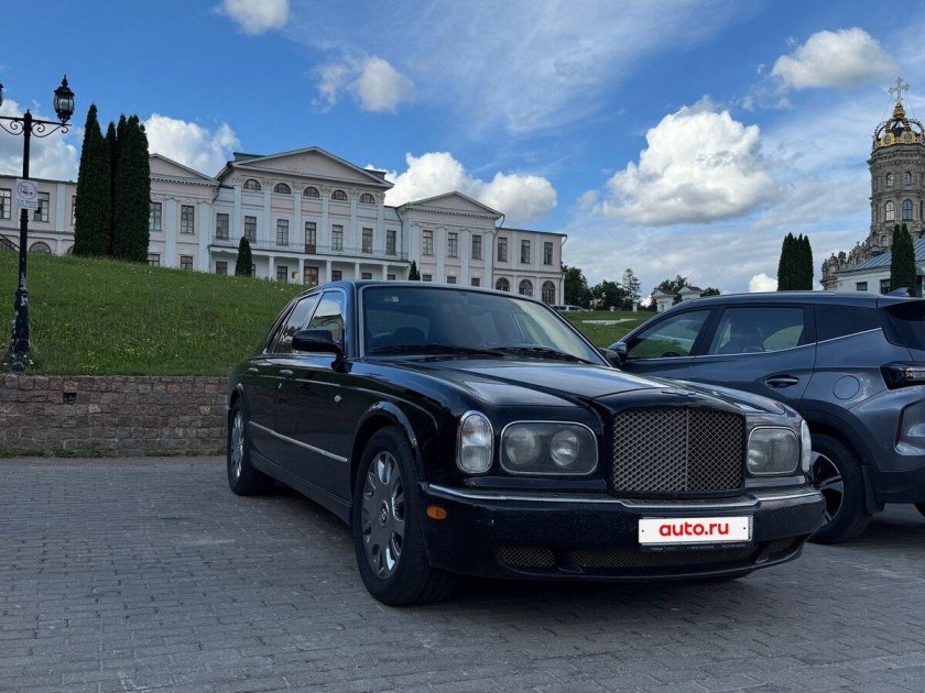 Бентли 2001 года