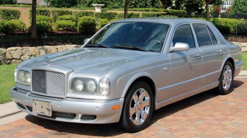 Бентли Арнаж 2000