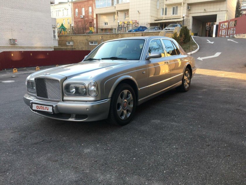 Тойота Бентли