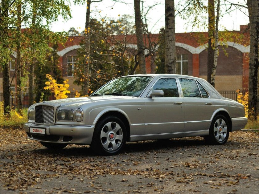 Бентли Арнаж 2000