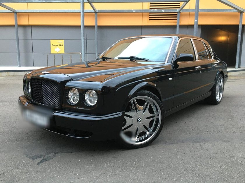 Бентли Арнаж 2000